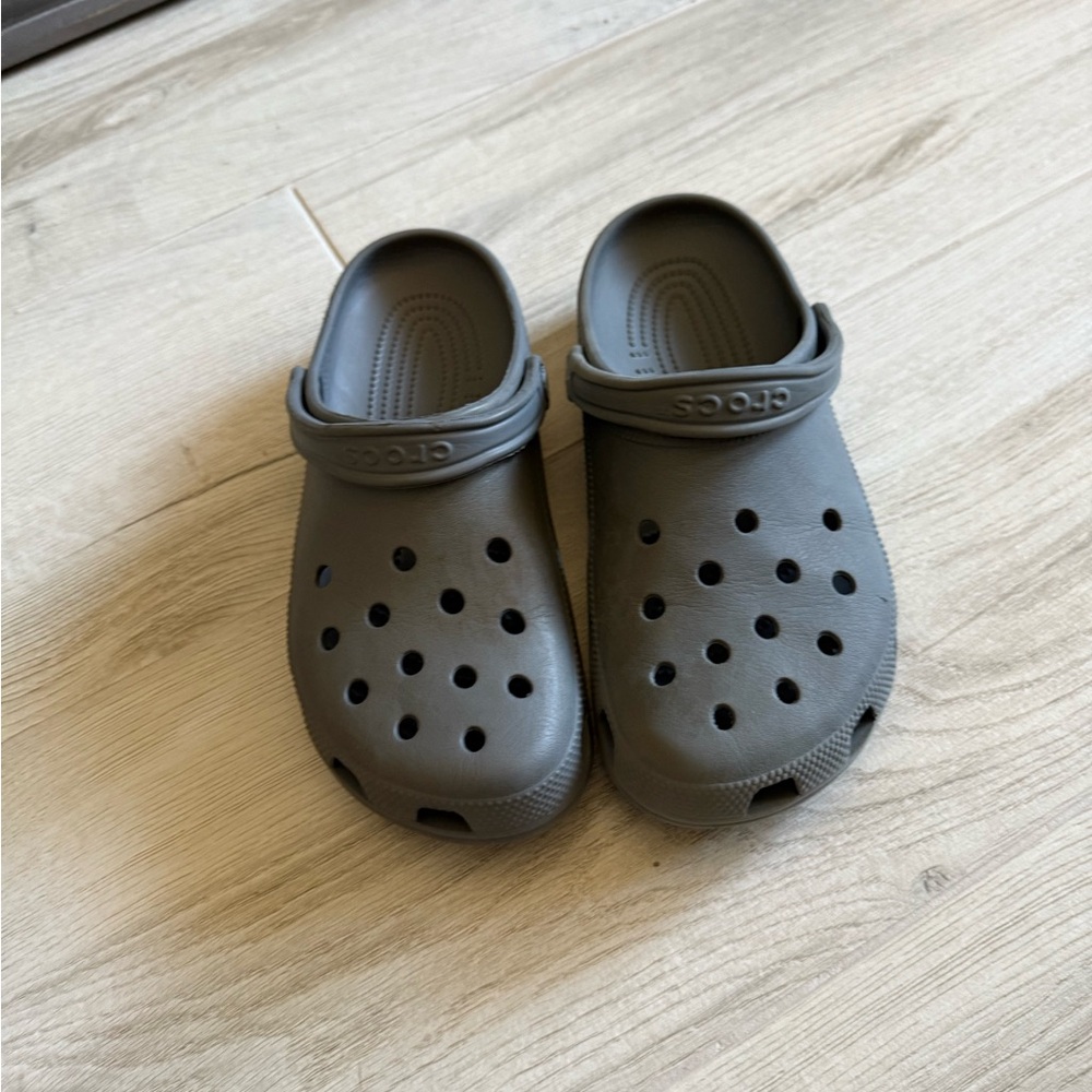 Crocs